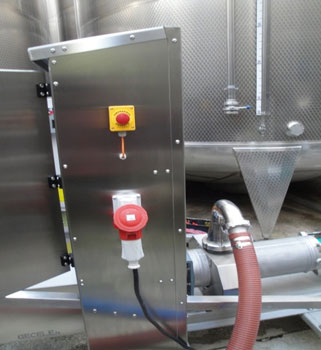 Pumping technology for the wine cellar: Modified progressing cavity pumps used to convey wine and mash sensitively