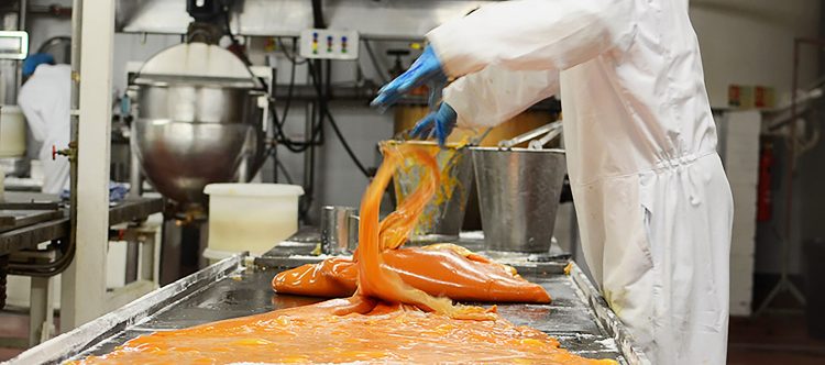 Fudge production at Bristows of Devon