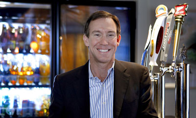 MillerCoors CEO Tom Long announces retirement