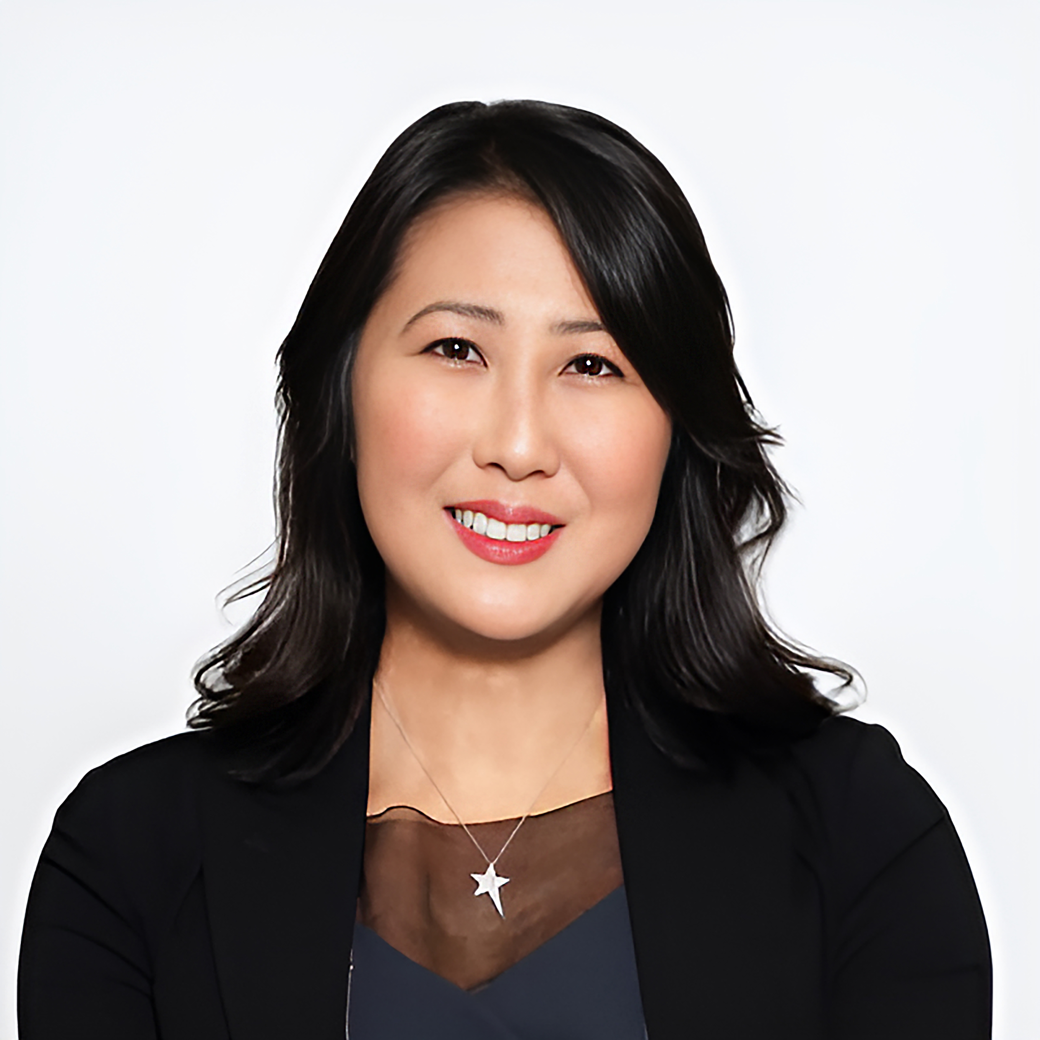 A headshot of Sung Poblete, CEO of Food Allergy Research & Education (FARE)