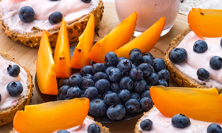 Researchers study benefits of blueberry and persimmon waste powders