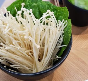 Australian illnesses linked to US enoki mushroom Listeria outbreak