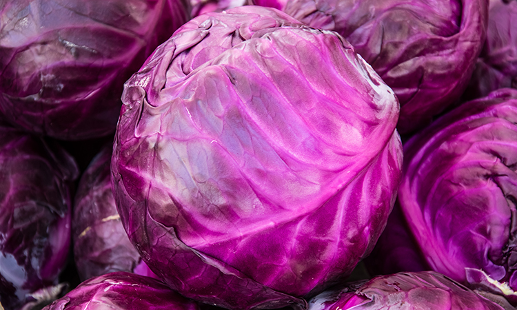 Natural Blue Food Coloring with Red Cabbage {VIDEO}