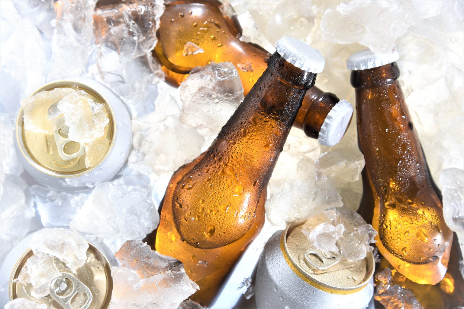 Does beer taste better in a can or a bottle? New Food Magazine