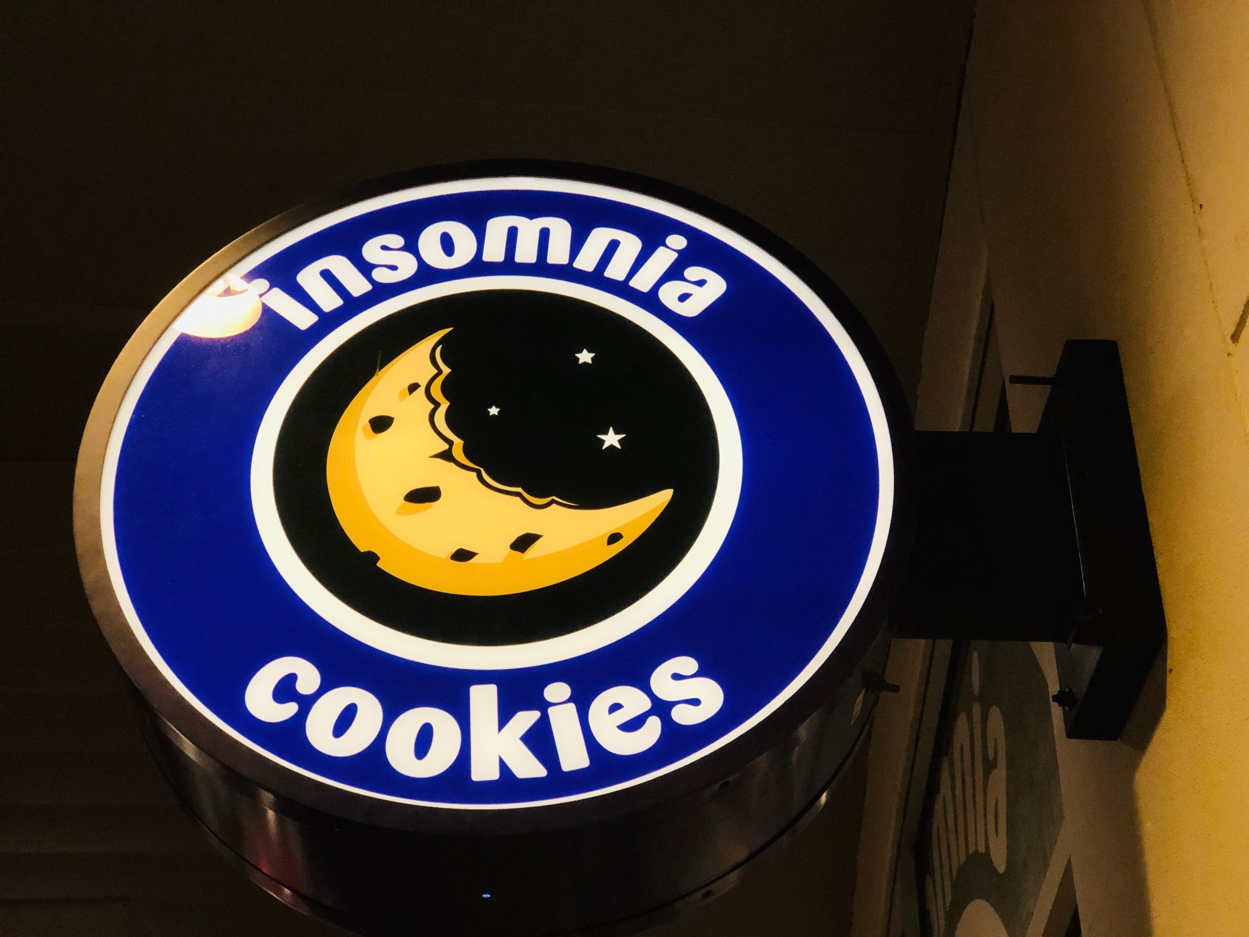 insomnia cookies