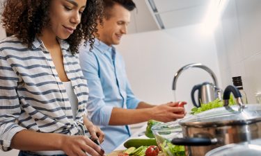 couple cooking