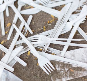 plastic cutlery