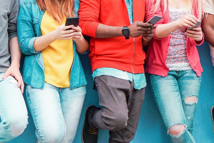 teens on phones