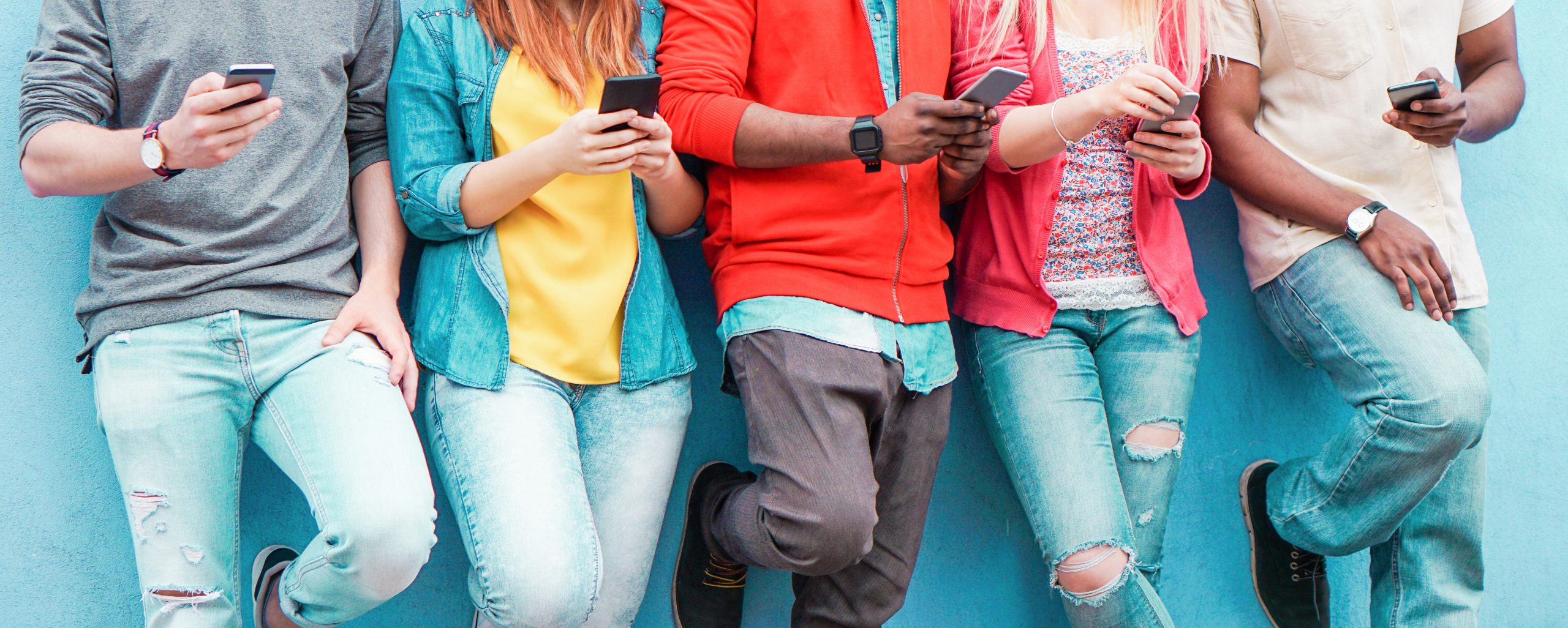 teens on phones