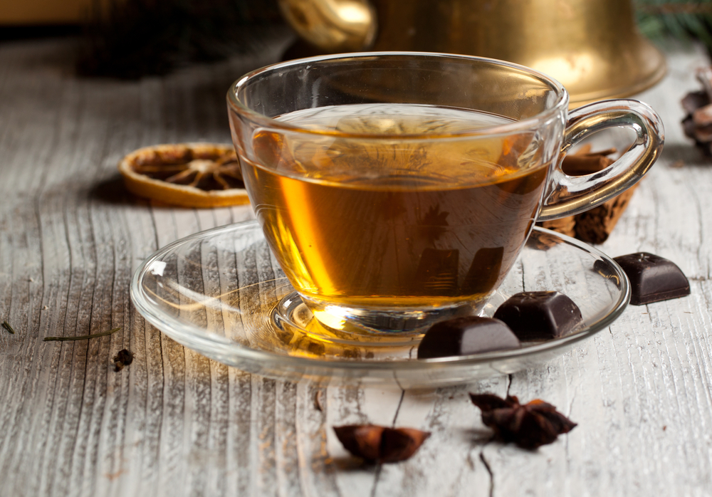 Flavonoid-rich foods like tea and dark chocolate may prolong life, study finds