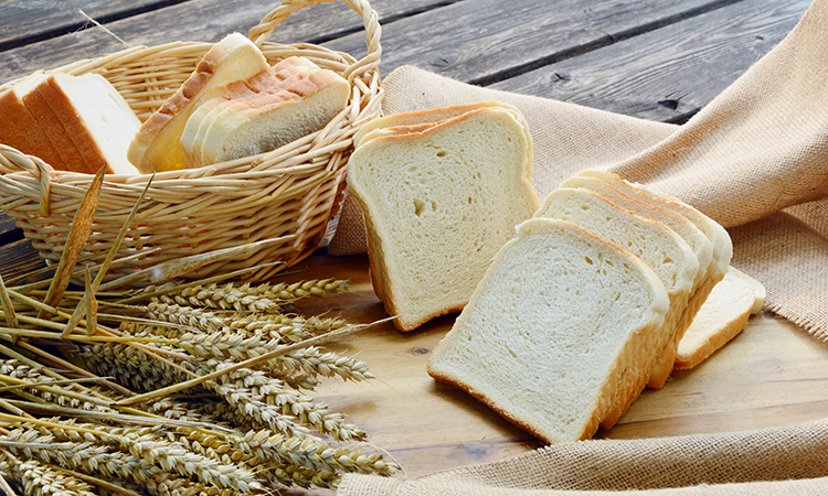 White bread with wheat plant